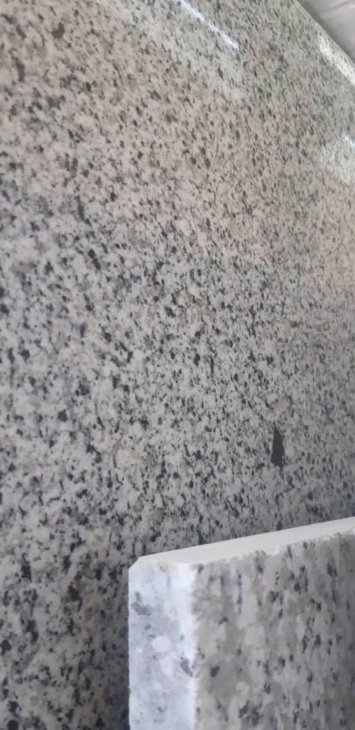 سنگ گرانیت سفید نطنز